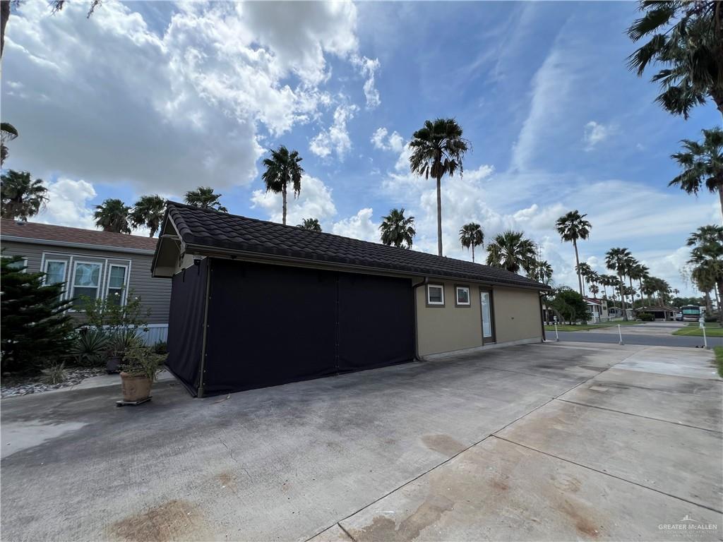 Photo 21 of 2082 Carmona East Street