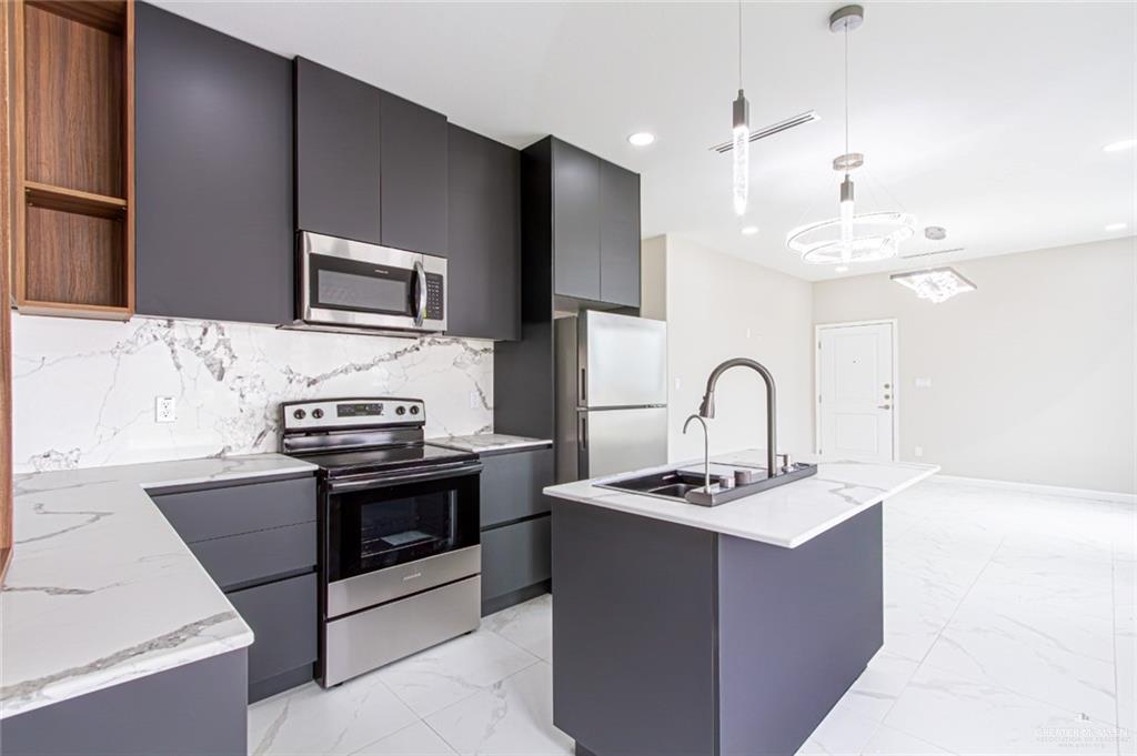 Photo 4 of 4212 Hummingbird Avenue #71