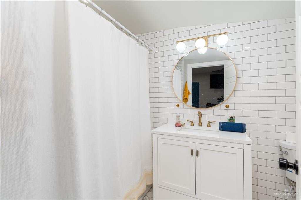 Photo 12 of 704 8th Street
