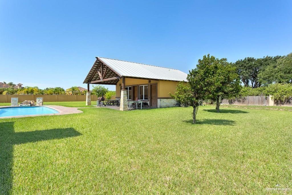 Photo 18 of 4105 Palmetto Palm Drive
