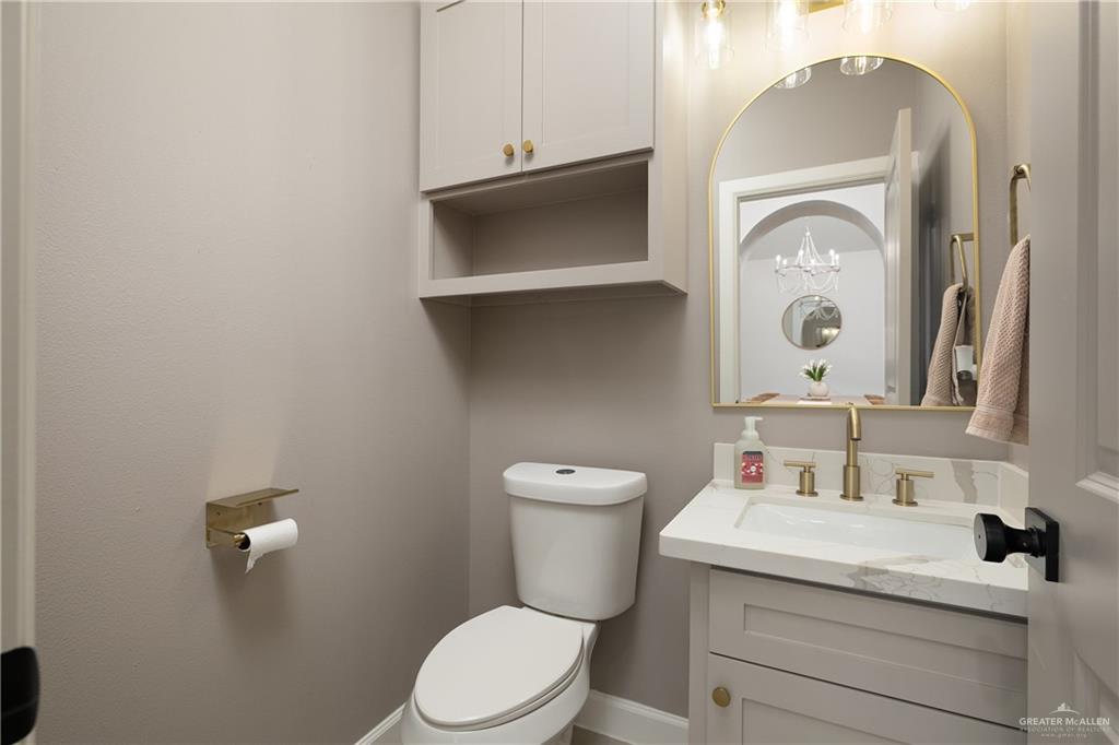 Photo 9 of 205 Brooks Circle