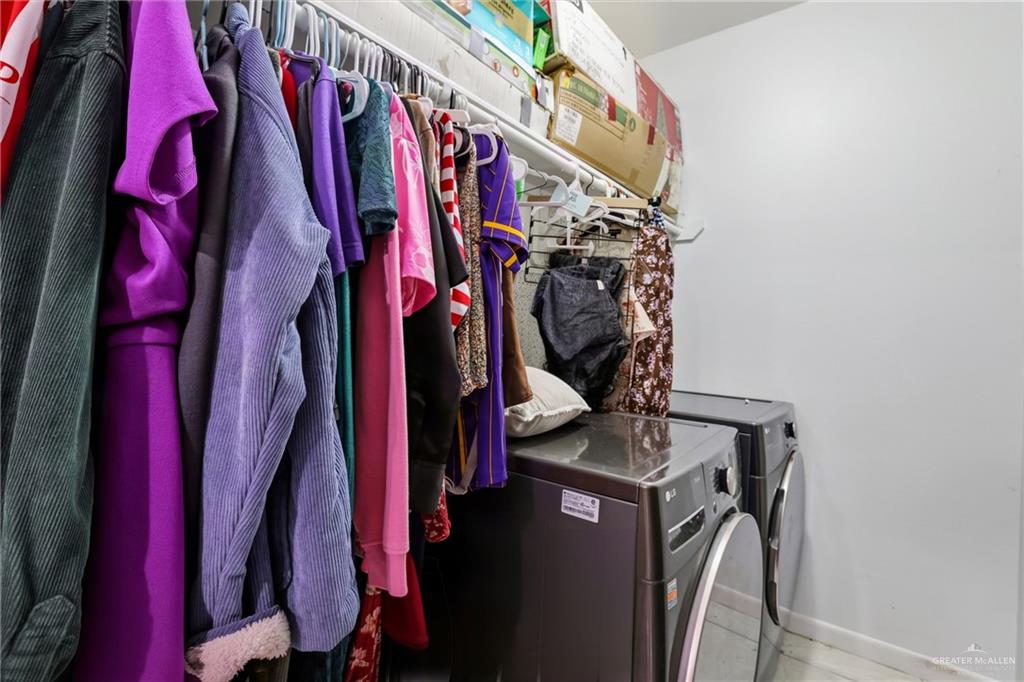 Photo 10 of 715 Delma Street