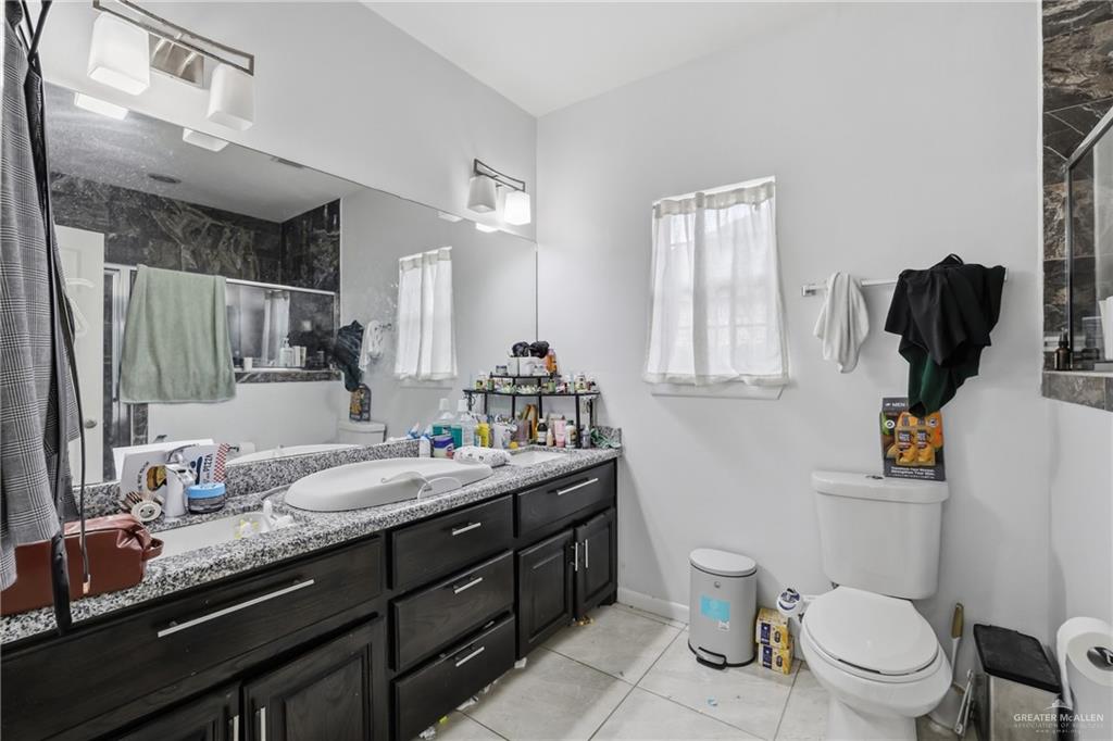 Photo 8 of 715 Delma Street
