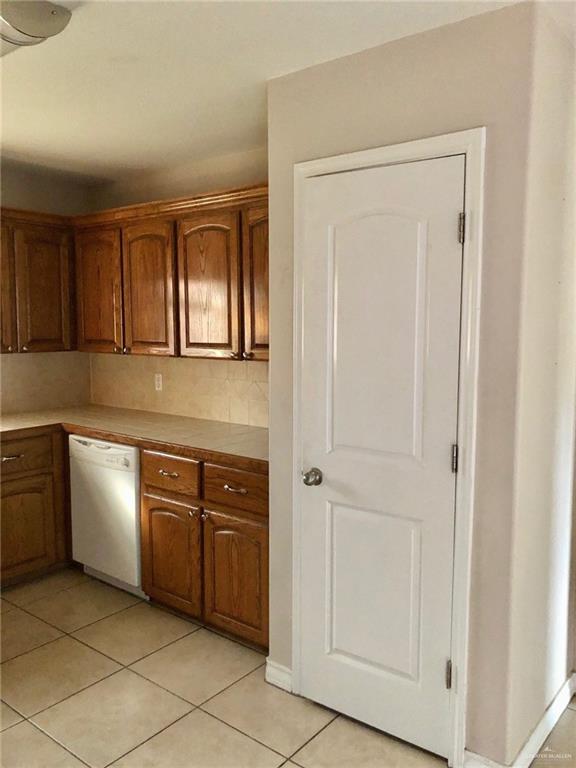 Photo 8 of 3835 Frontier Drive