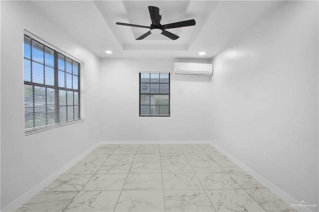 Photo 4 of 2815 Tierra Dorada Boulevard
