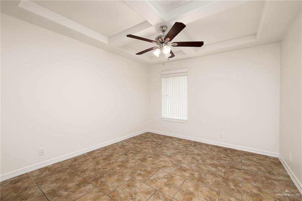 Photo 15 of 300 Diamond Street