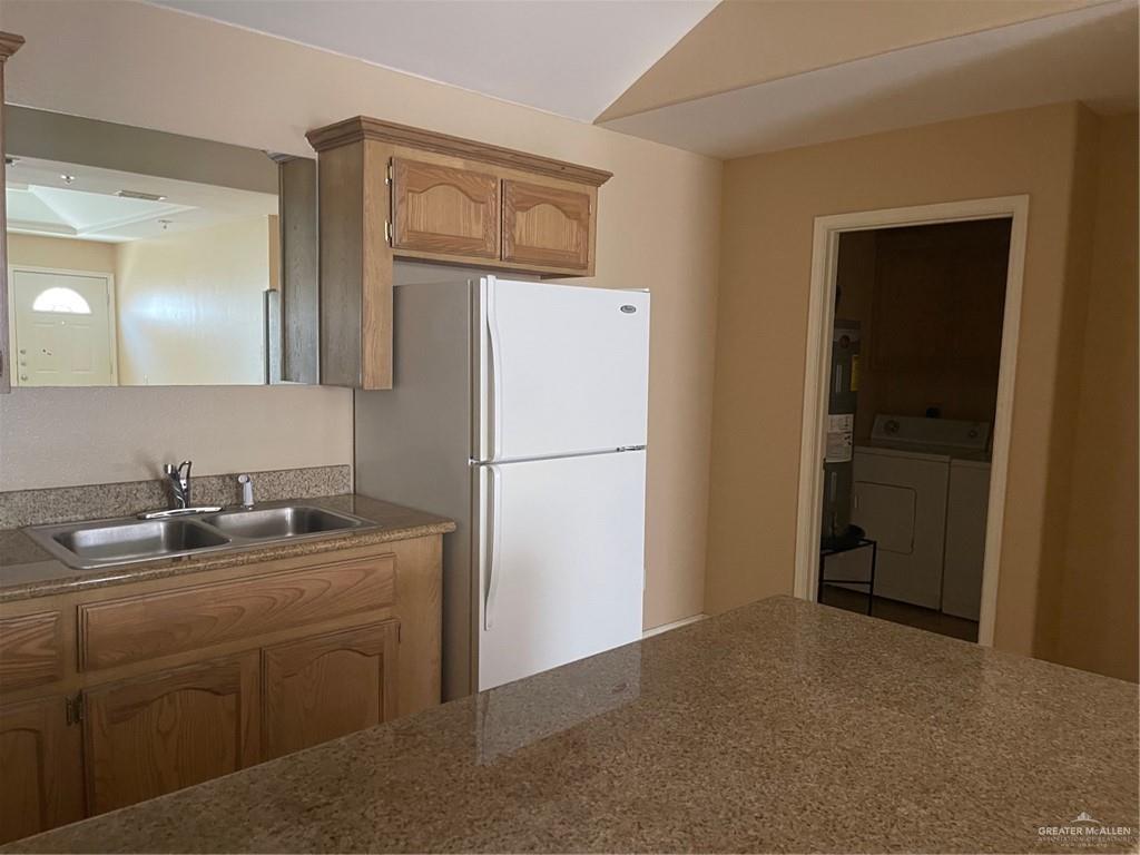 Photo 5 of 2501 Toledo Avenue #17