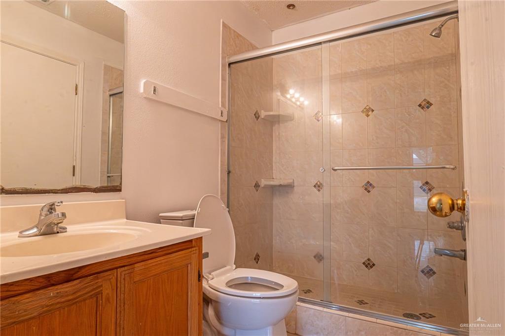 Photo 17 of 309 Amber Drive
