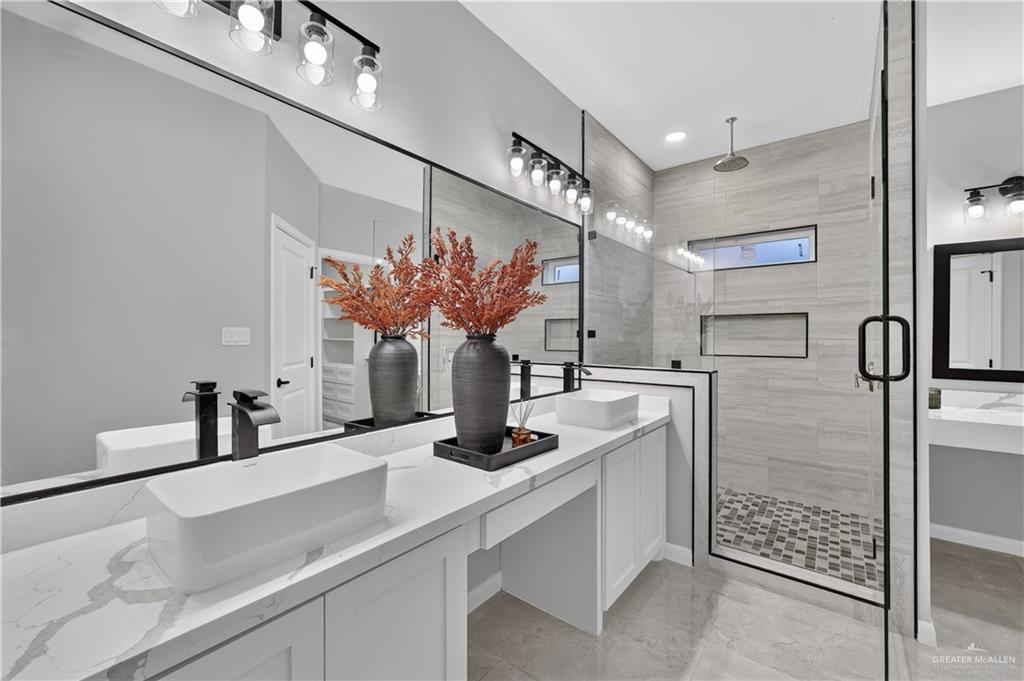 Photo 13 of 5213 42nd Street