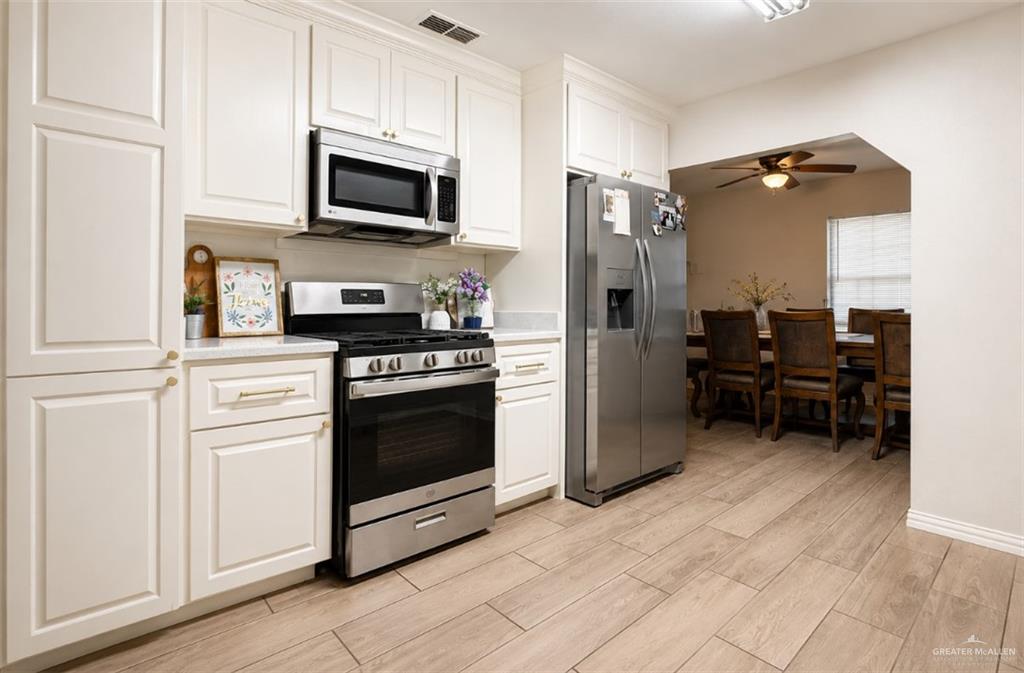 Photo 4 of 627 5th Street