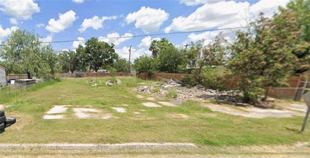 Photo 1 of 425 Magnolia Street, La Villa