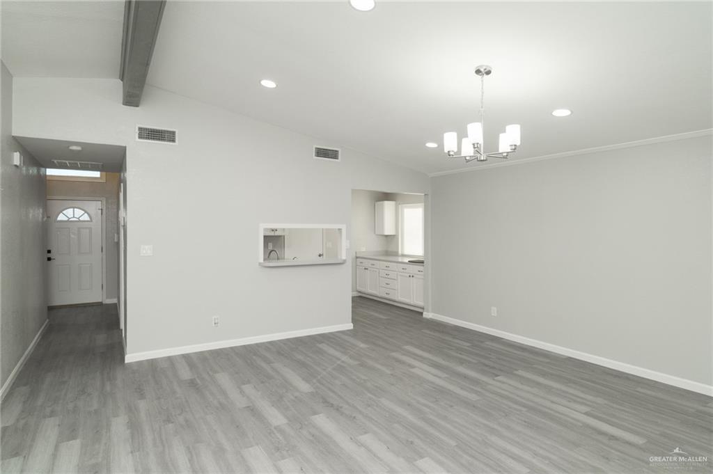 Photo 8 of 917 Blue Bonnett Drive