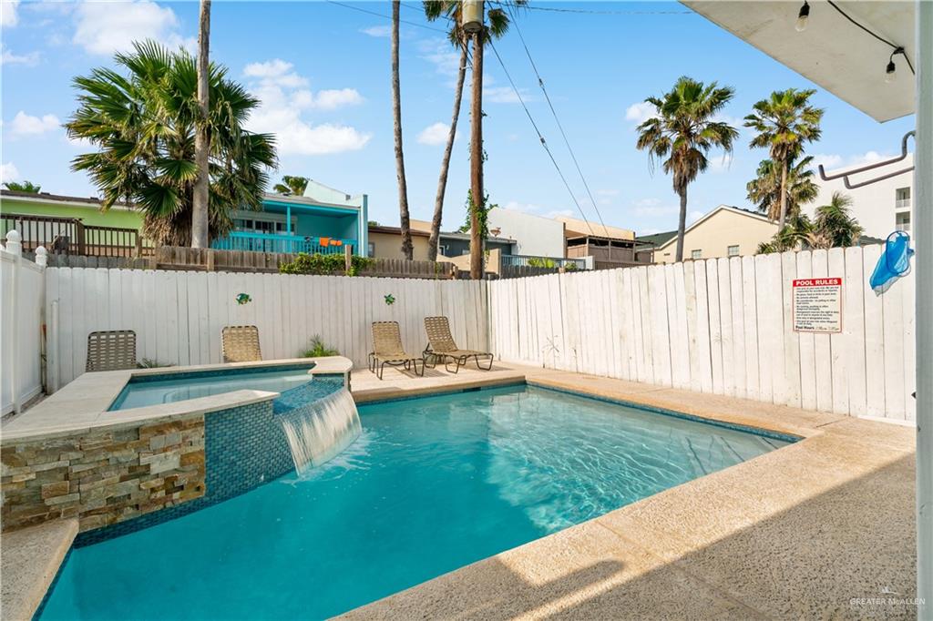 Photo 23 of 120 Huisache Street #B