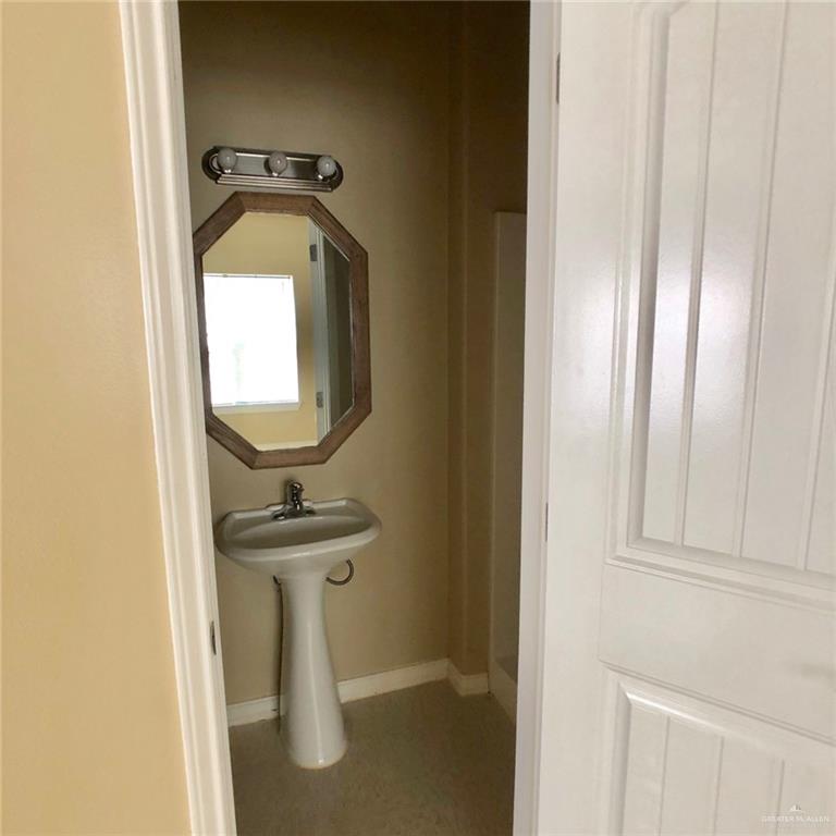 Photo 11 of 804 Taylor Road #38
