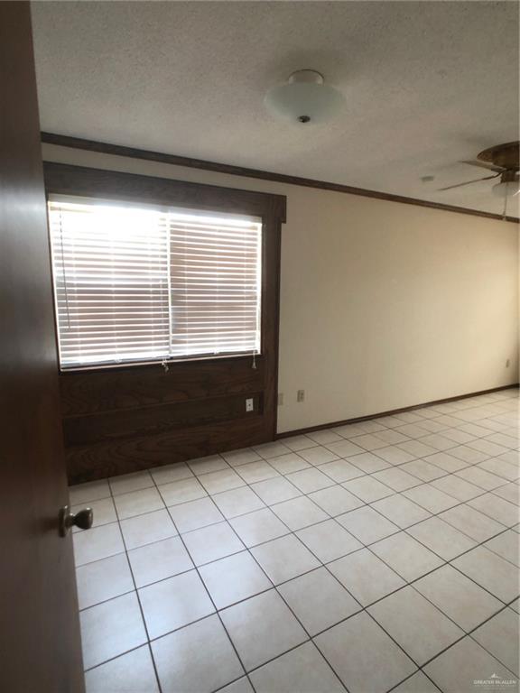 Photo 14 of 3012 Rose Ellen Boulevard