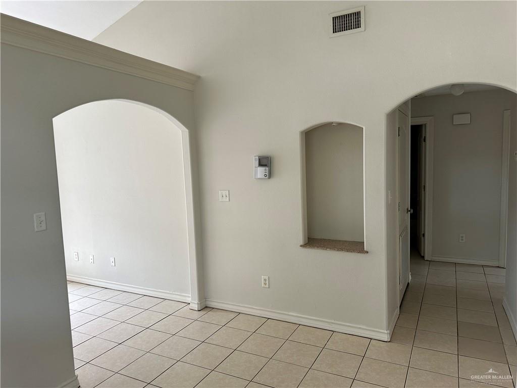 Photo 11 of 1813 Bahamas Drive