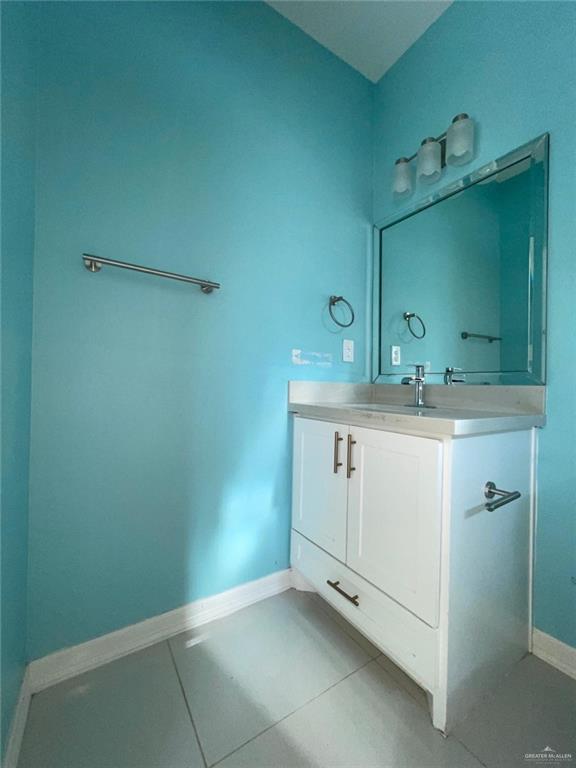 Photo 15 of 208 Rutherford Avenue #2