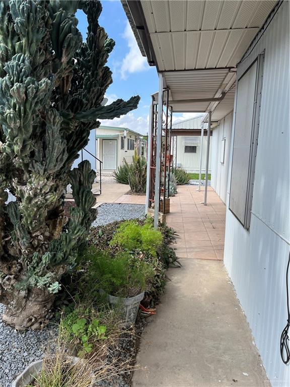 Photo 6 of 2718 Mesa Verde Drive