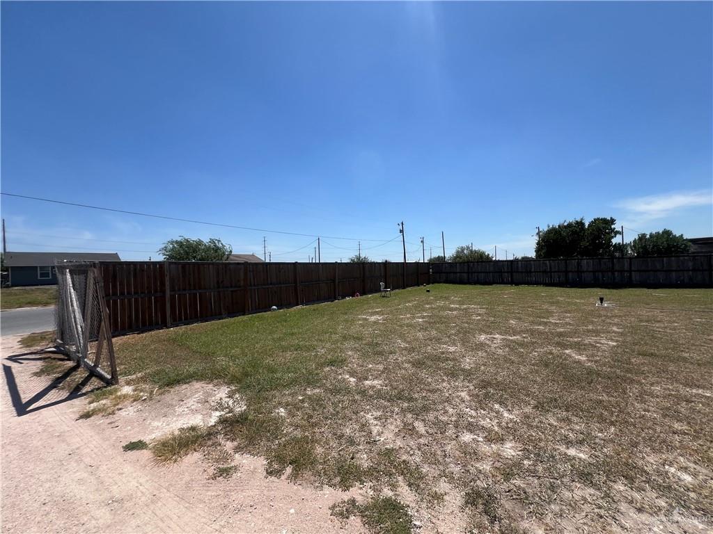 Photo 3 of 10419 Harmonia Drive