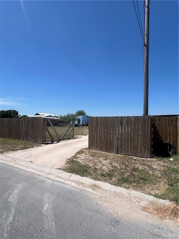 Photo 4 of 10419 Harmonia Drive