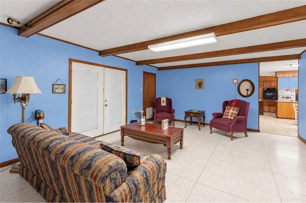 Photo 6 of 1311 Scobey Avenue