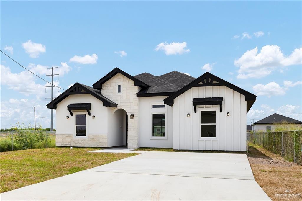 Single Family home at 215 Barcelona Drive, Donna, Texas