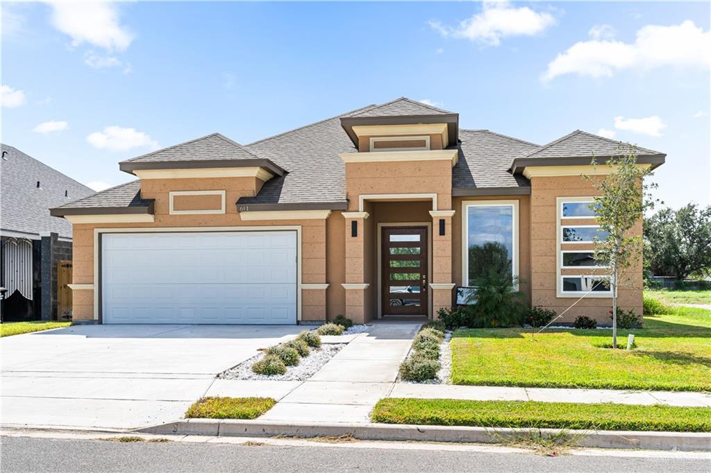 Photo 1 of 601 La Pointe Avenue, Alton