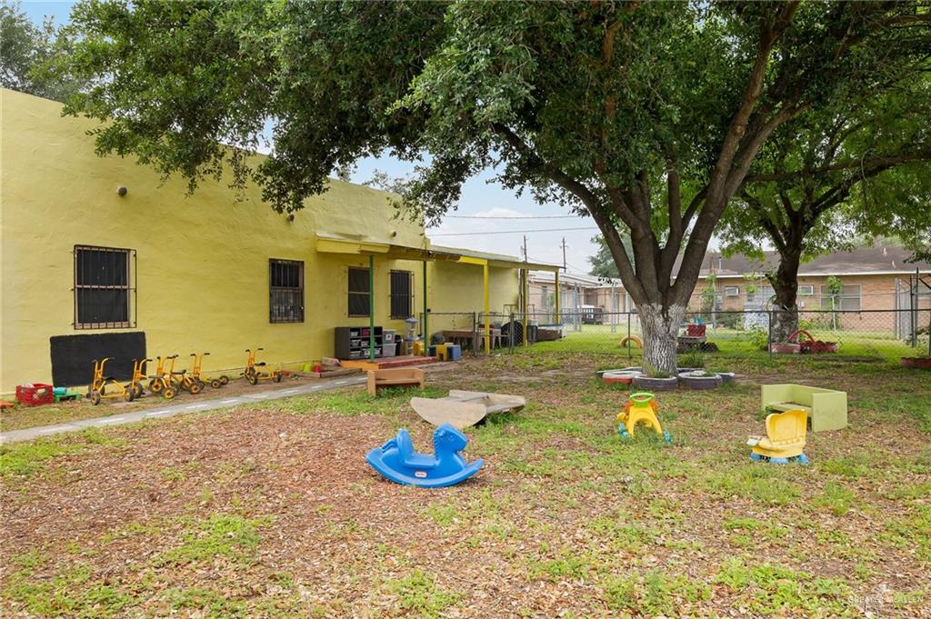 Photo 17 of 109 7th Street