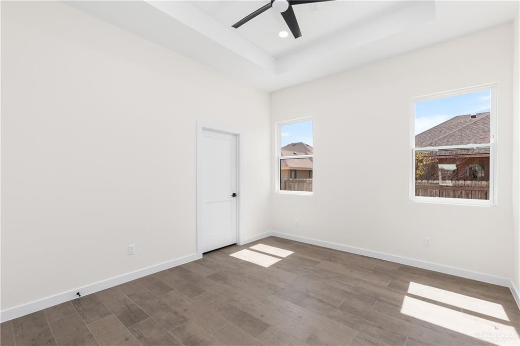 Photo 10 of 703 25th Street