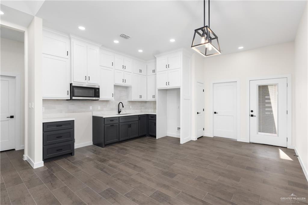 Photo 8 of 703 25th Street