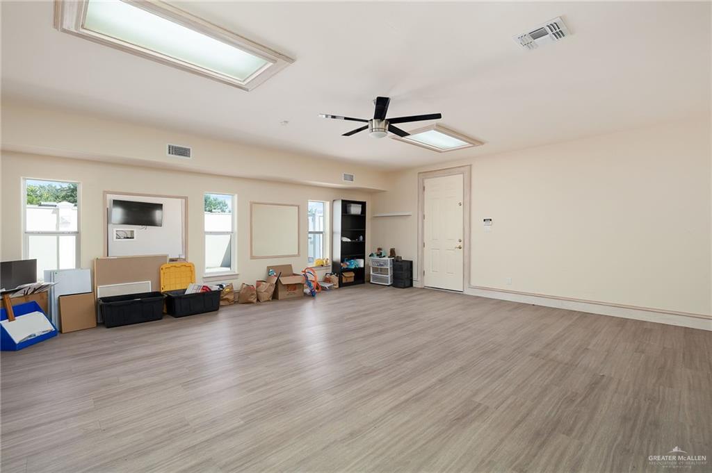 Photo 9 of 1409 Duke Avenue