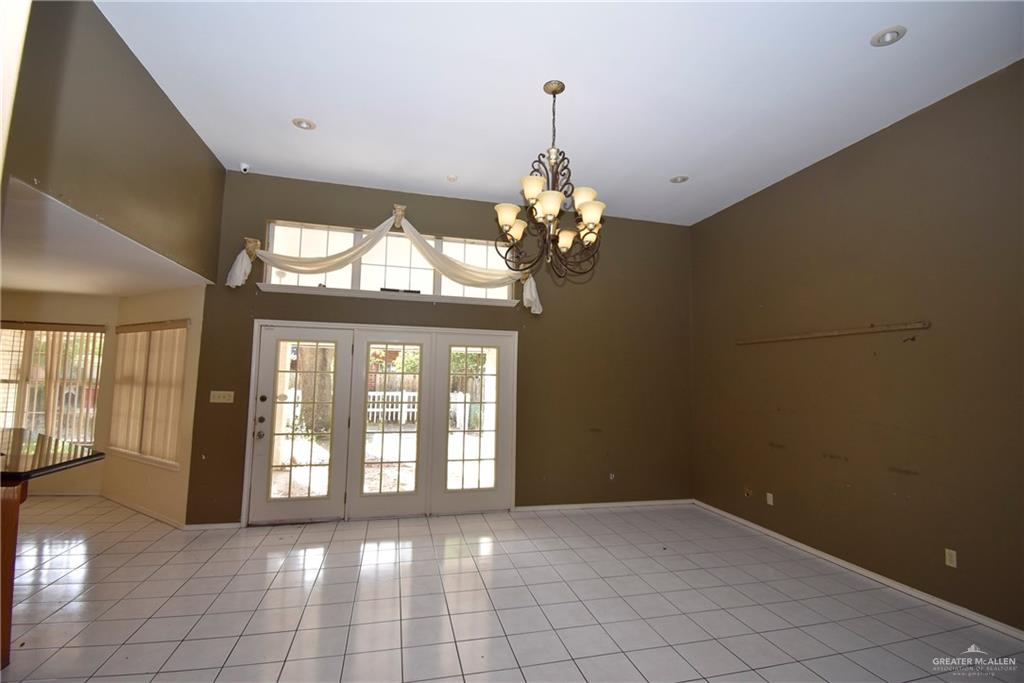 Photo 4 of 1308 Lincoln Avenue