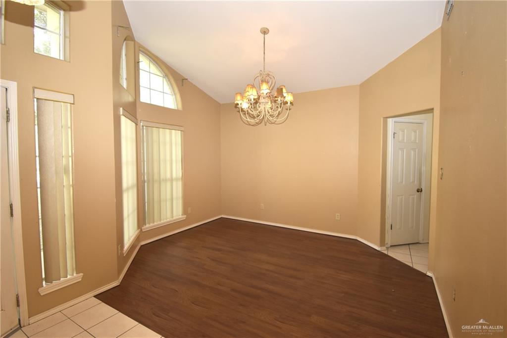 Photo 7 of 1308 Lincoln Avenue