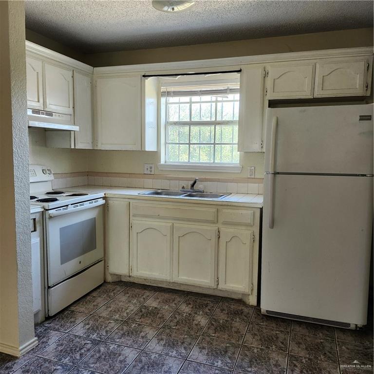 Photo 4 of 417 28th Street