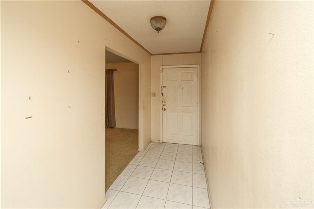 Photo 18 of 719 Walnut Avenue