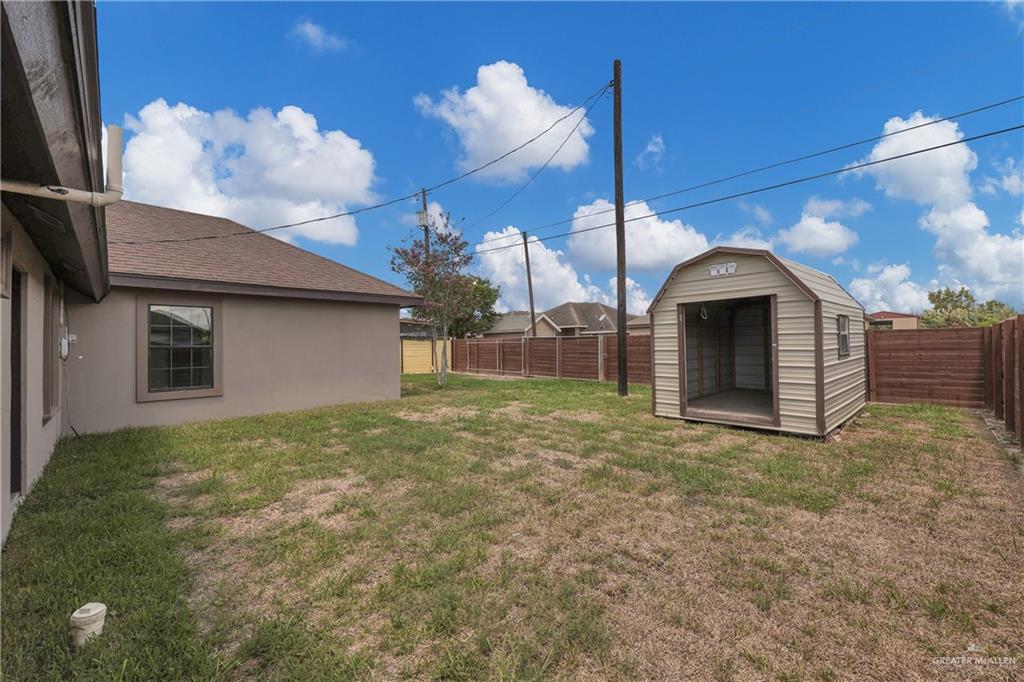 Photo 17 of 3309 Tulipan Avenue