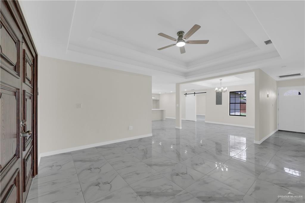 Photo 4 of 3309 Tulipan Avenue