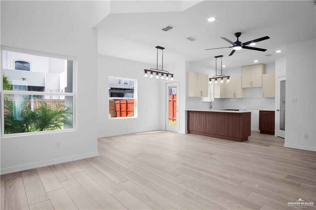Photo 2 of 2310 Corales Street