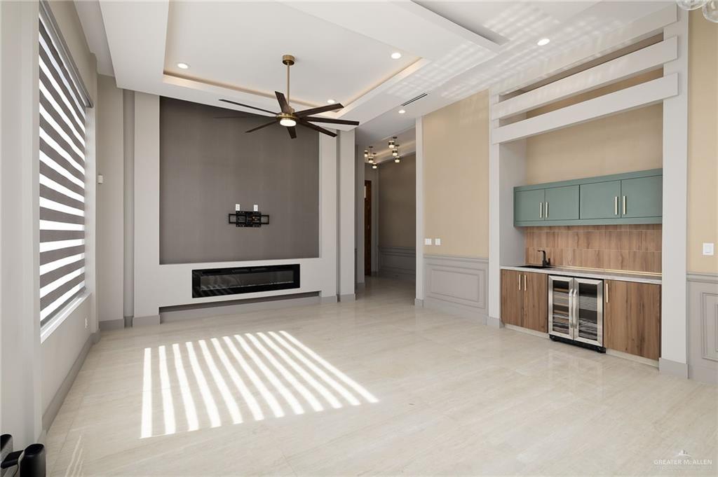 Photo 6 of 3808 Zenker Avenue
