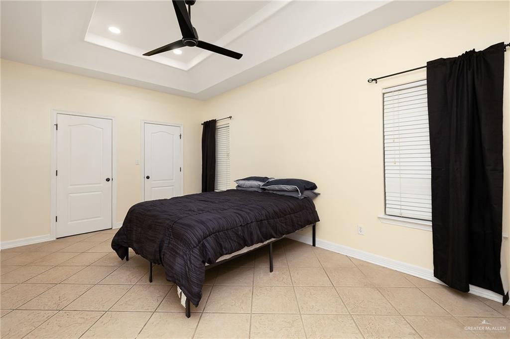 Photo 10 of 5305 Mauritius Lane