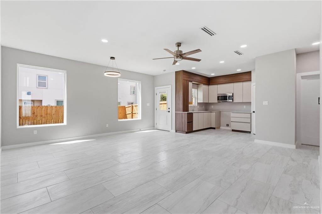 Photo 3 of 2206 Corales Street