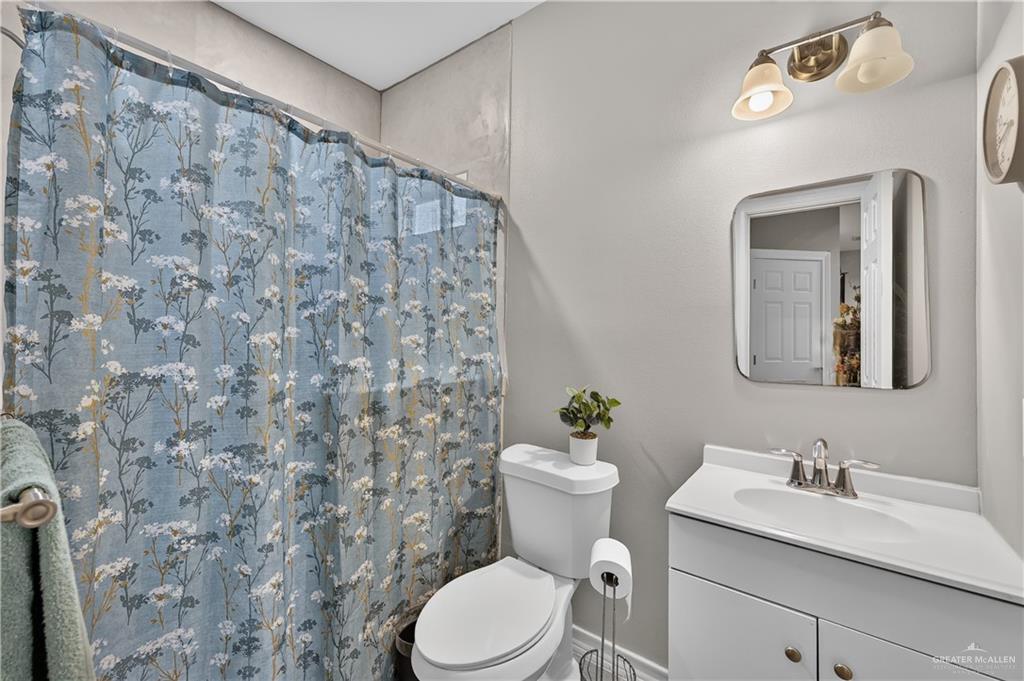 Photo 9 of 2912 Monte Morelos Street