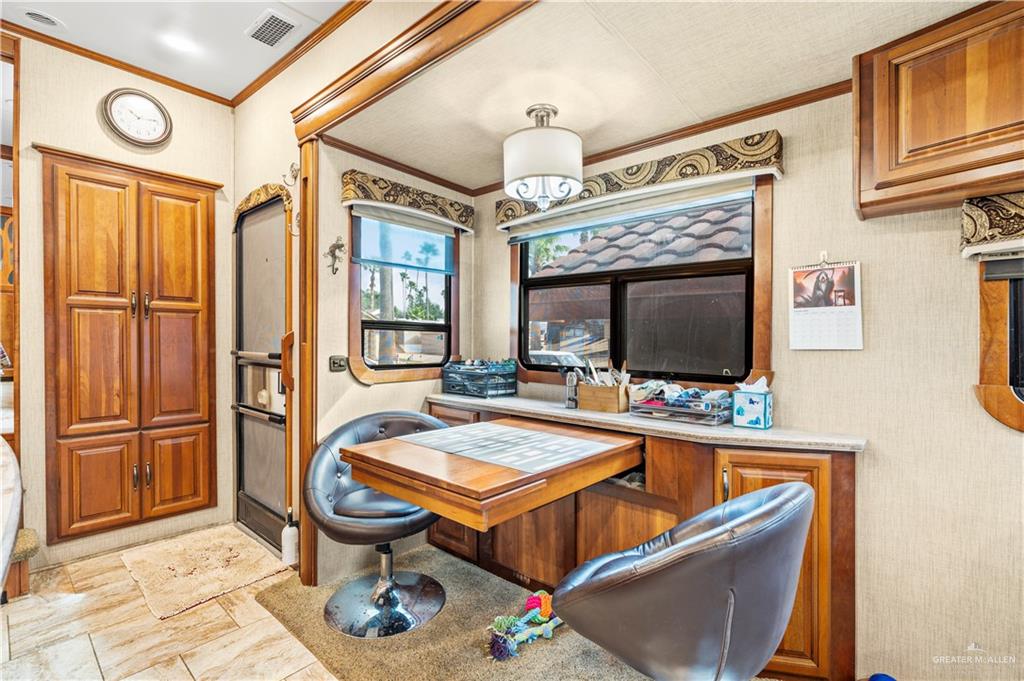 Photo 9 of 2070 Cordoba East