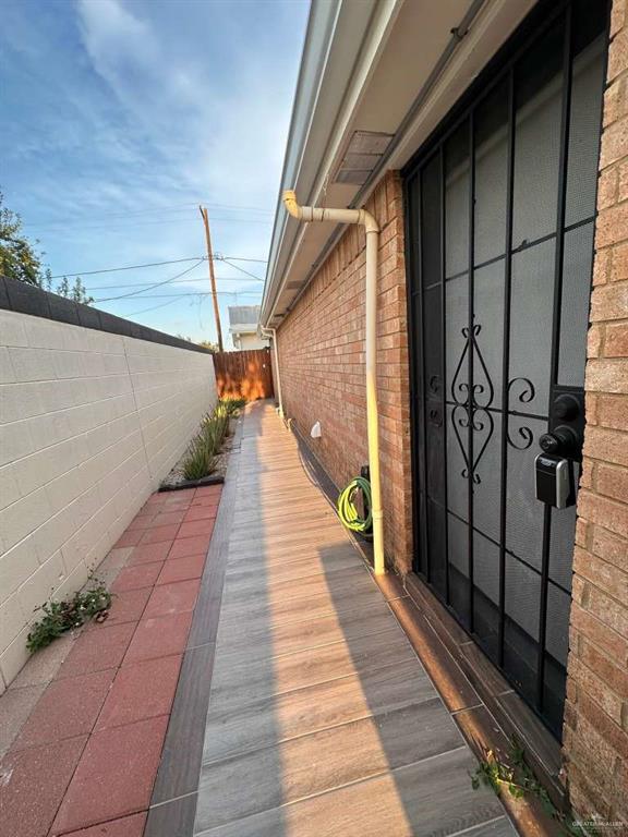 Photo 34 of 2704 6th Street