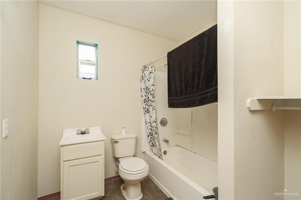 Photo 14 of 161 Elena Street