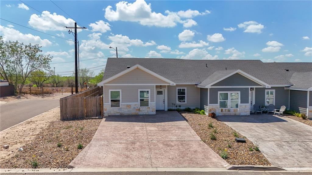 Photo 1 of 424 San Mateo Avenue, La Joya