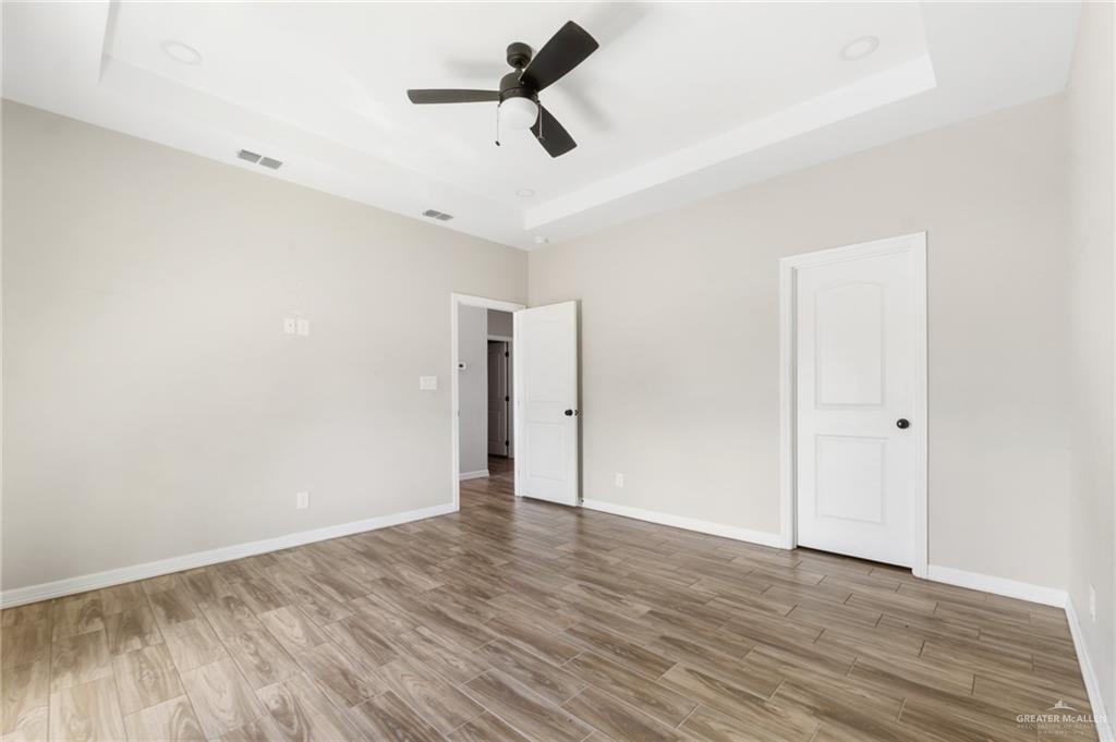 Photo 5 of 424 San Mateo Avenue