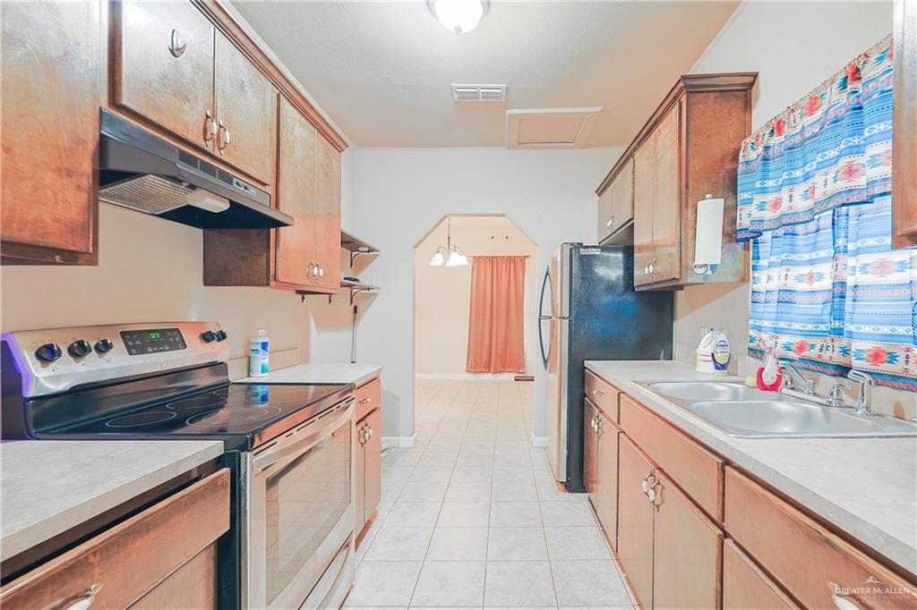 Photo 6 of 742 Texas Avenue