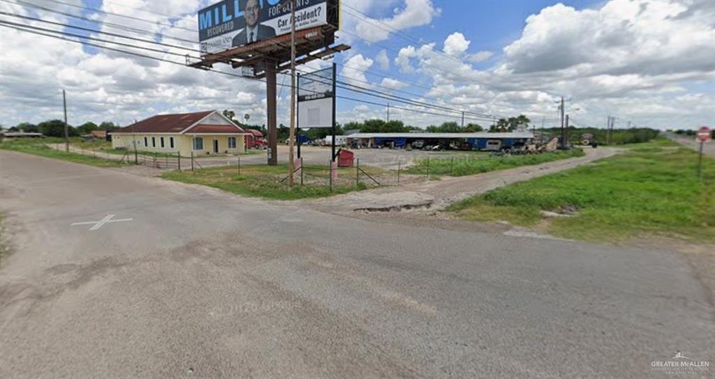 Photo 1 of 6324 US Highway 83 Road, Rio Grande City